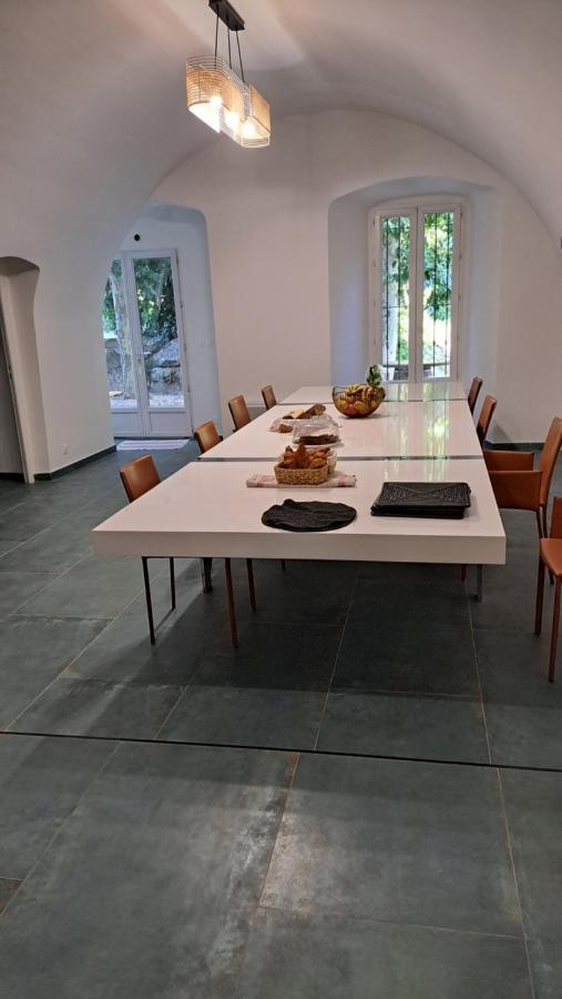 Les Chambres Du Chateau De Fenestrelle Aubagne Exterior foto