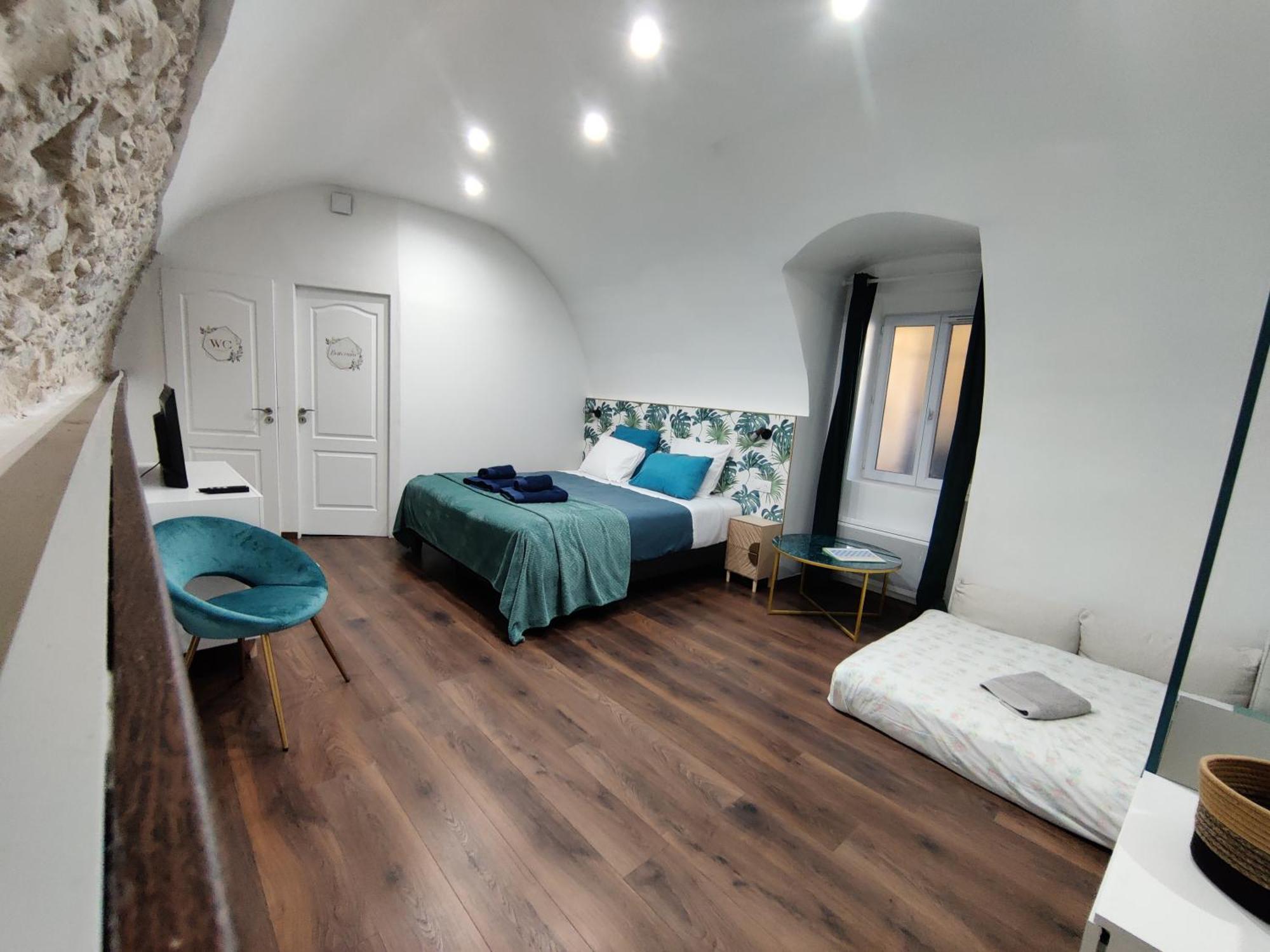 Les Chambres Du Chateau De Fenestrelle Aubagne Exterior foto